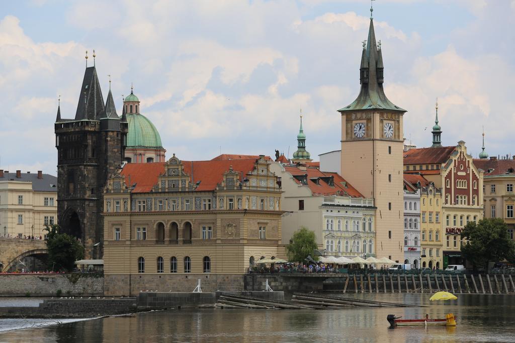 Hotel Mira Inn Prague Ngoại thất bức ảnh