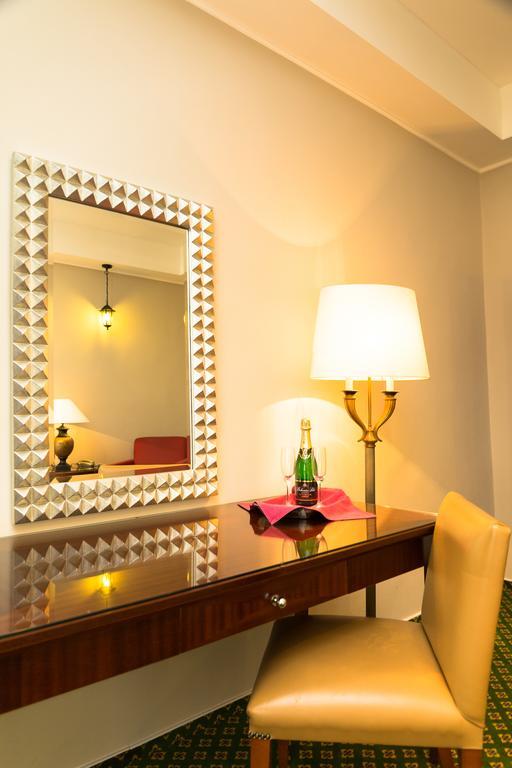Hotel Mira Inn Prague Ngoại thất bức ảnh