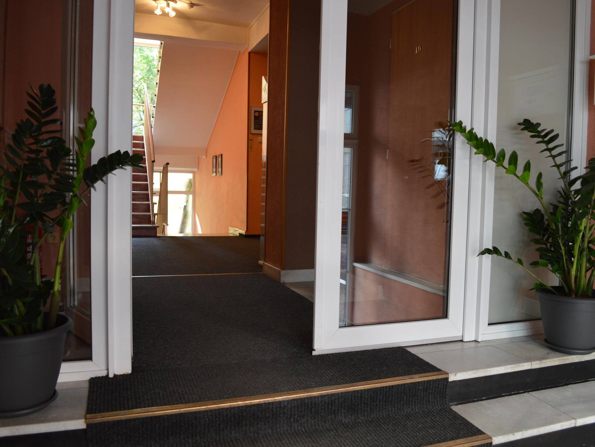 Hotel Mira Inn Prague Ngoại thất bức ảnh