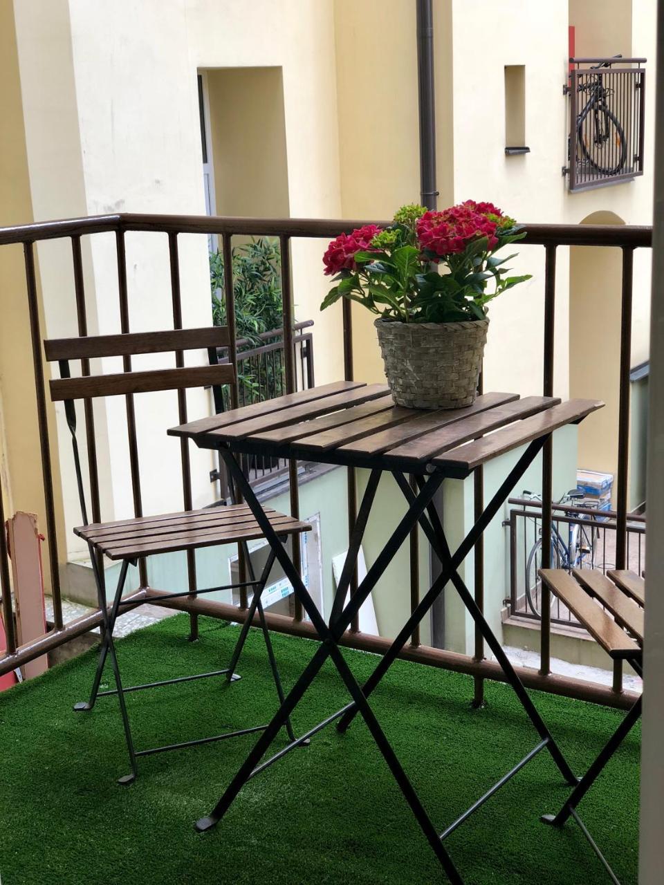 Hotel Mira Inn Prague Ngoại thất bức ảnh