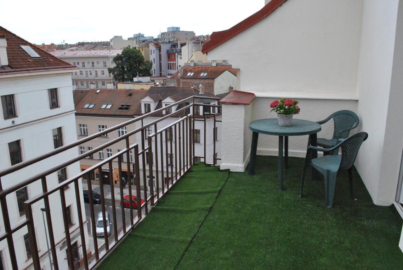 Hotel Mira Inn Prague Ngoại thất bức ảnh