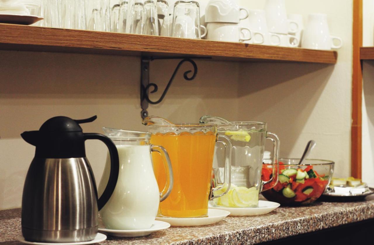 Hotel Mira Inn Prague Ngoại thất bức ảnh